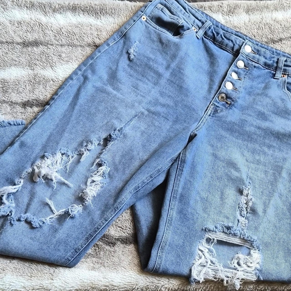Distressed Blue Jeans - Picture 2 of 4